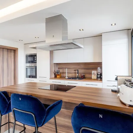 Apartment Lakes - 3 Bedroom Marbella