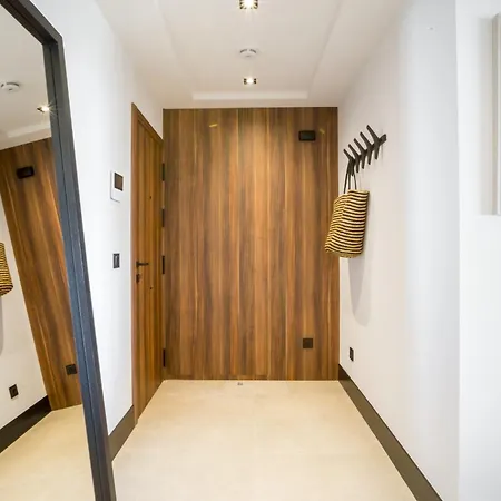 Lakes - 3 Bedroom Apartment Marbella