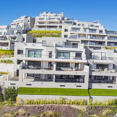 Apartment Lakes - 3 Bedroom *
