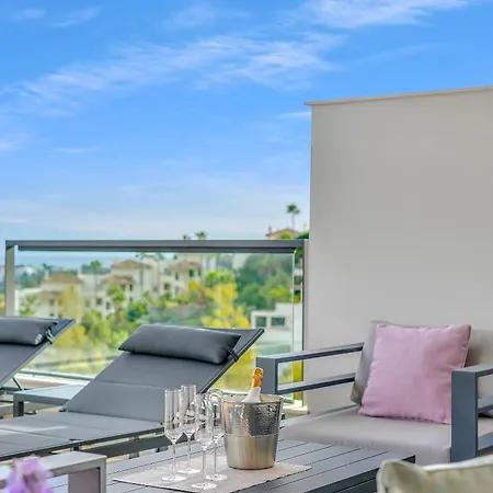 Apartament - 3 Bedroom Luxury By Finest *