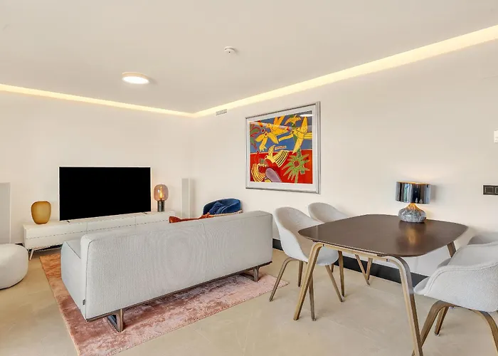 - 3 Bedroom Luxury By Finest Appartamento Marbella