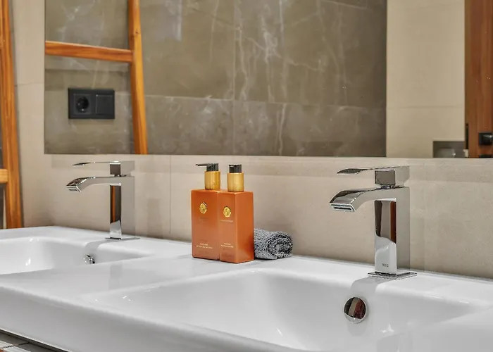 - 3 Bedroom Luxury By Finest Appartamento *